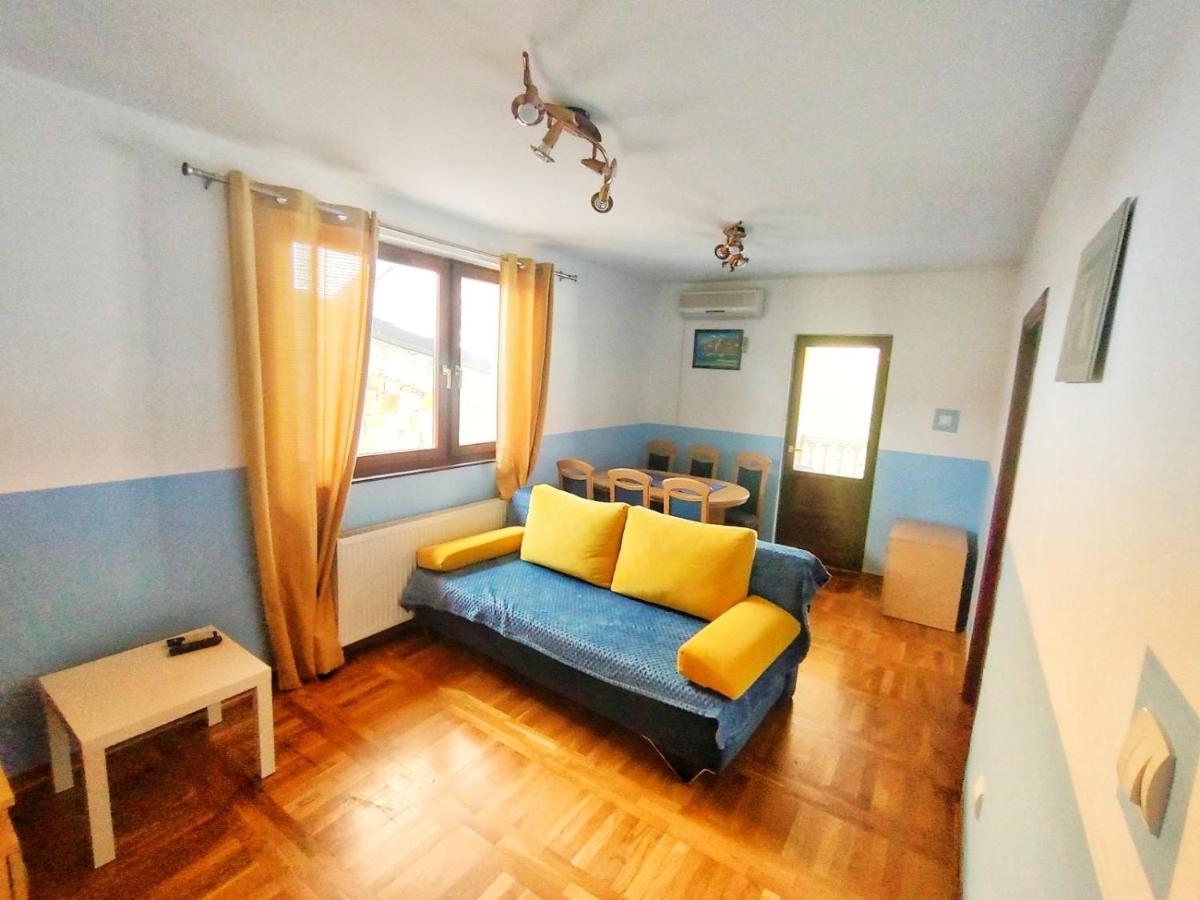 Plavi Apartman Airport Belgrad Dış mekan fotoğraf