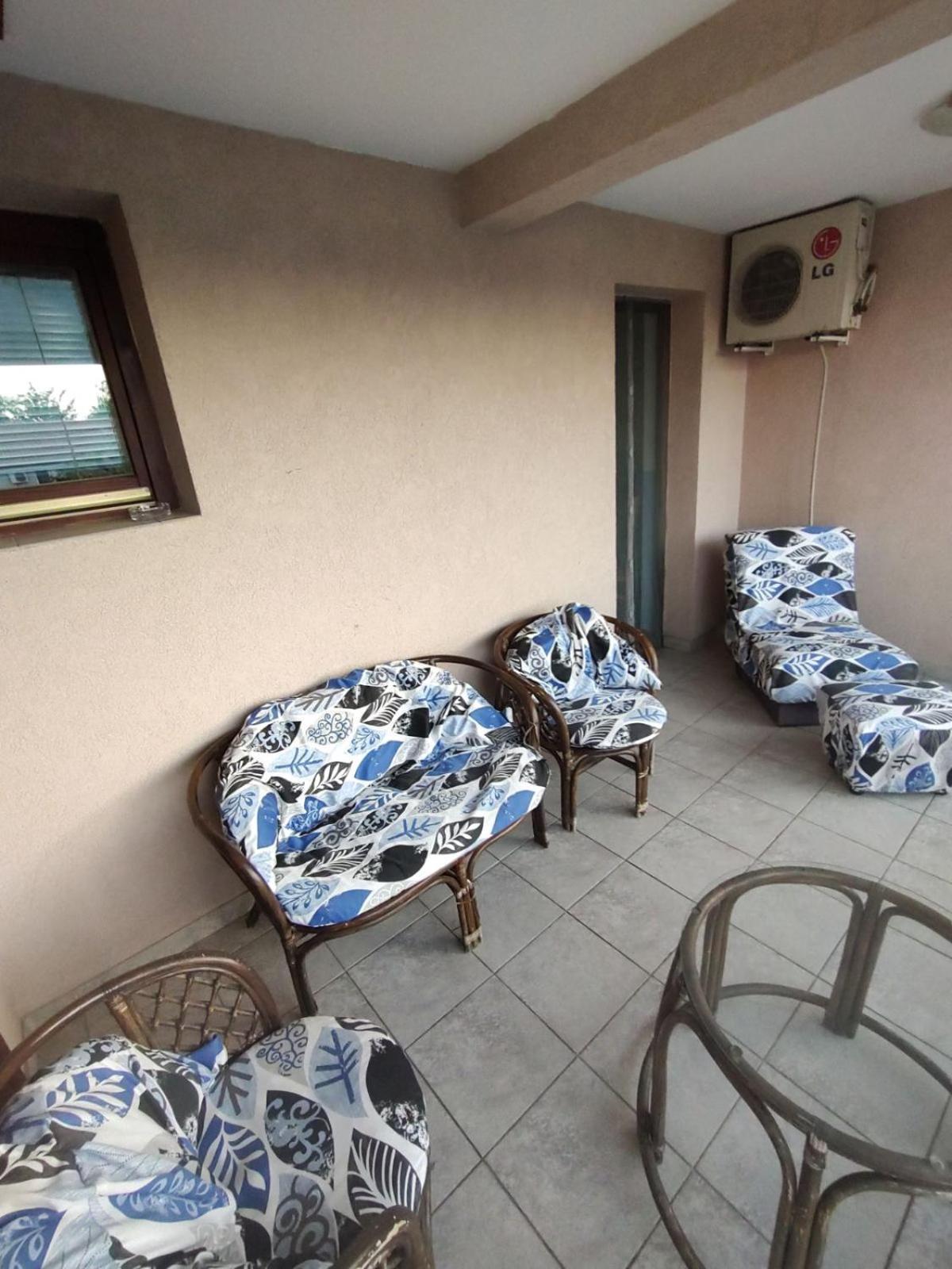 Plavi Apartman Airport Belgrad Dış mekan fotoğraf
